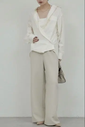 미사용 새상품 [ 슬림 레그 팬츠 ] 와이드 드로스트 팬츠 0