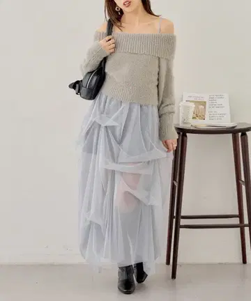 [ Chico ] 오프숄더 니트 세트 튤 원피스