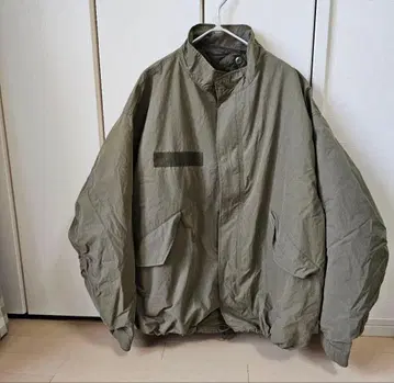 올리브 그린 밀리터리 자켓