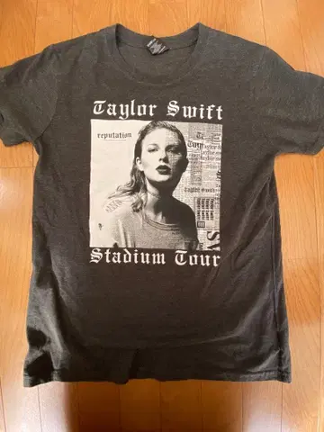 Taylor Swift reputation Tour 티셔츠