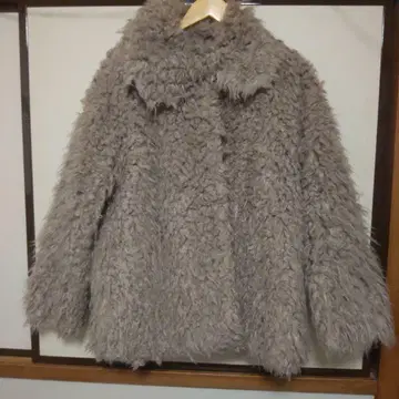 Mila Owen 퍼 자켓