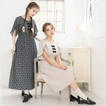 꽃무늬 7부 소매 플레어 원피스