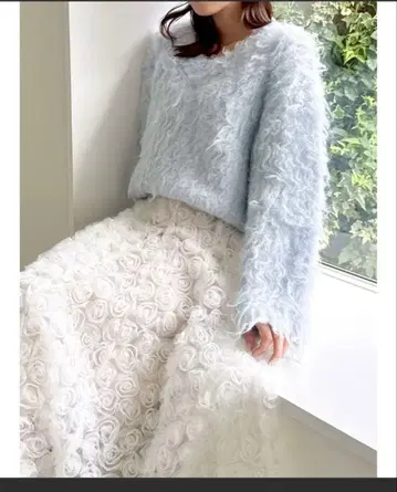 dazzlin 리플 컬 V넥 니트 블루