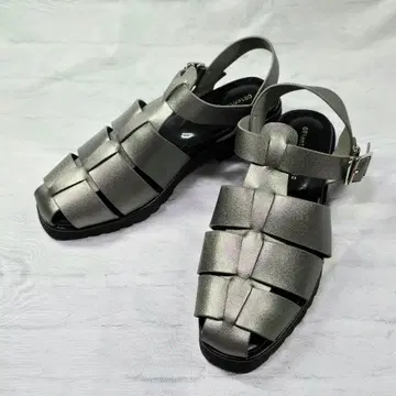 ORiental Traffic 실버 스트랩 샌들