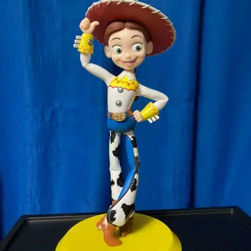 토이스토리 피규어 제시