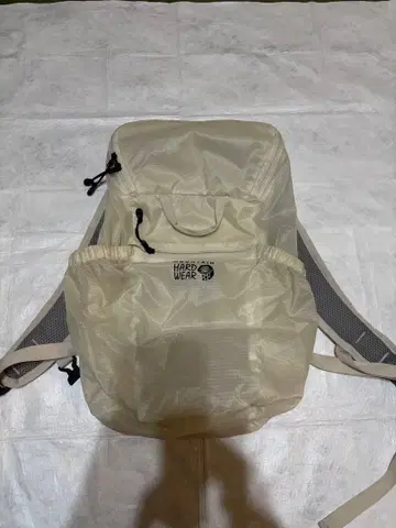 마운틴하드웨어 라이트웨이트 팩 15 화이트