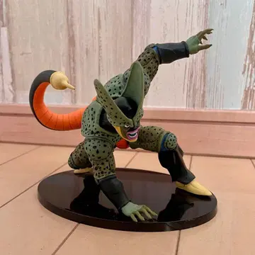 드래곤볼 셀 피규어