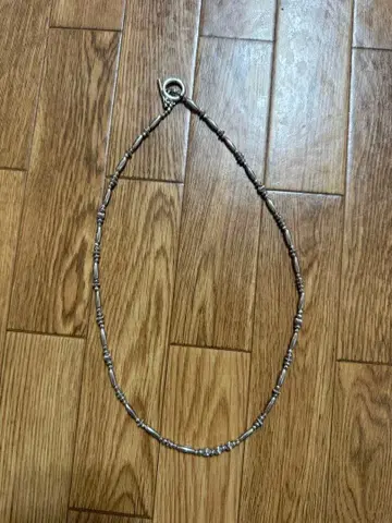 실버 비즈 디자인 목걸이