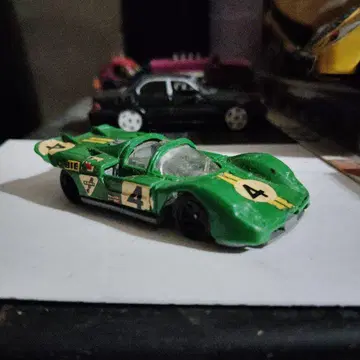 수수께끼의 슈퍼카