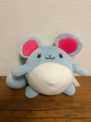 잇츠데모 콜라보 마릴 봉제 인형