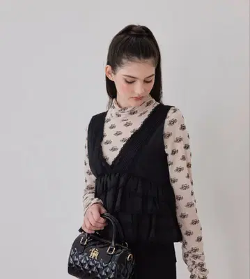 트릿 유어셀프 엔젤 윙스 프릴 탑스