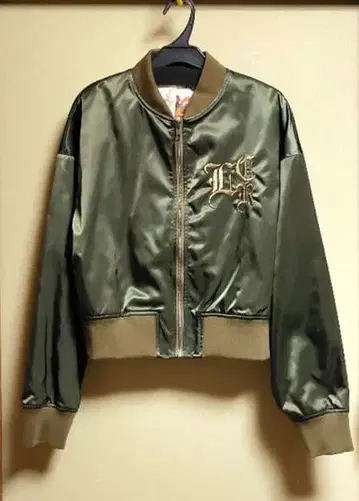 로이스크레용 블루종