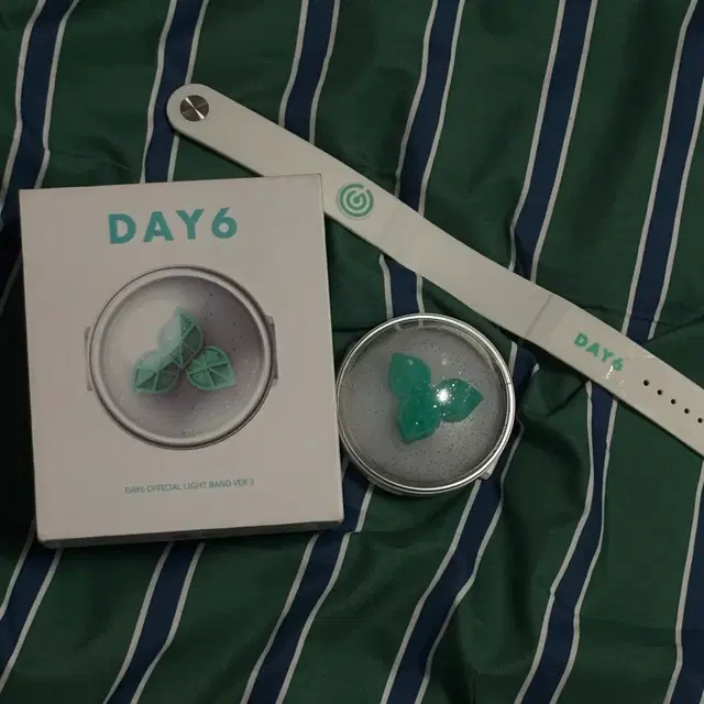 데이식스 마데워치 라이트밴드3 세트 응원봉 양도