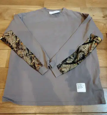 MISTERGENTLEMAN 카모플라쥬 패턴 긴팔 티셔츠