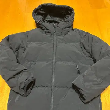 [ 새상품급 ] 후드 부착 다운 자켓 ( 클리닝 완료 )