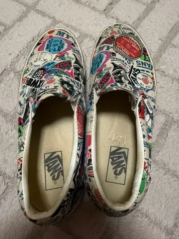 VANS 스티커 패턴 슬립온 28.5