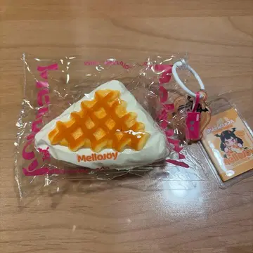 mellojoy 크림 와플 삼각형