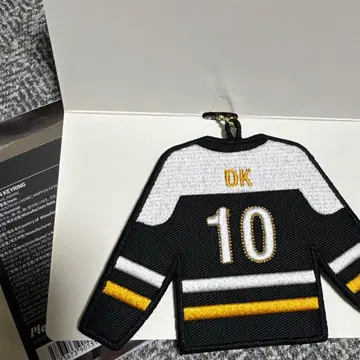 세븐틴 HOME 와펜 키링 DK