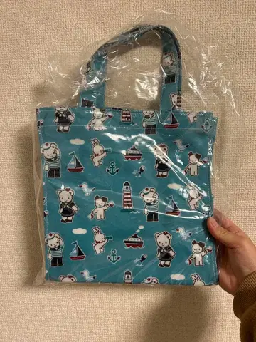 파밀리아 토트백