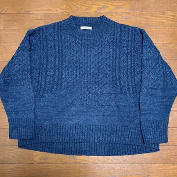 [ 새상품급 ] 네이비 케이블 짜임 스웨터 니트