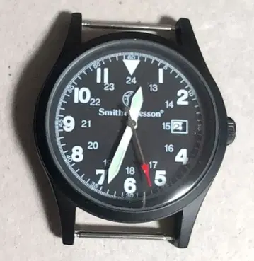 [정크제품] 밀리터리 워치 (배터리 없음) 벨트 3개 포함