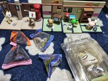 트로 피규어 세트