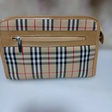 칼 라거펠트 체크 무늬 가죽 클러치백