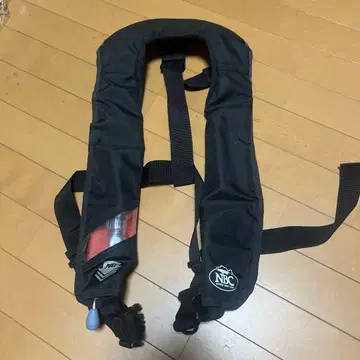 NBC 자동 팽창식 구명 조끼 블랙