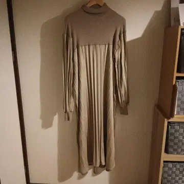 리브 편직 플리츠 니트 원피스