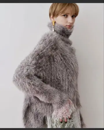 믹스 페더얀 볼륨 터틀 니트