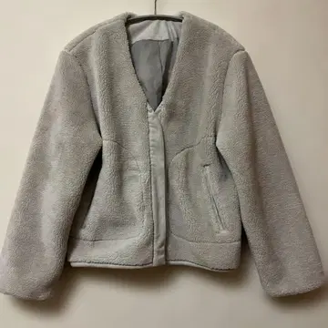 새상품 벨메종 깔끔한 보아 자켓