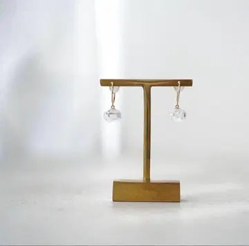 새상품 WOJE 크리스탈 드롭 귀걸이