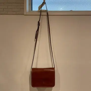 브라운 가죽 숄더백