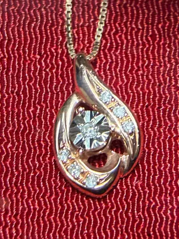 K10 다이아몬드 펜던트 목걸이 1.52g 새상품급 고져스