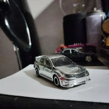 실버 미니카 약 1/64 스케일