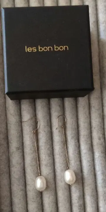 les bon bon 펄 롱 귀걸이