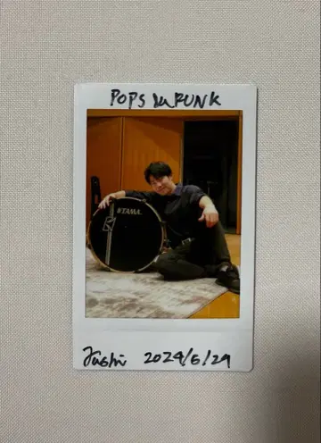 우라타 코신 사인 포함 폴라로이드