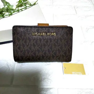 MICHAEL KORS 이단 접이식 지갑 모노그램 브라운