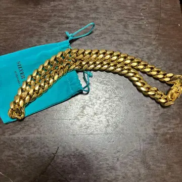 골드 체인 목걸이