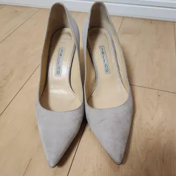 PELLICO 그레이 스웨이드 하이힐