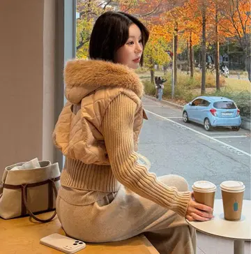 퀼팅 플랩 도킹 다운 베이지