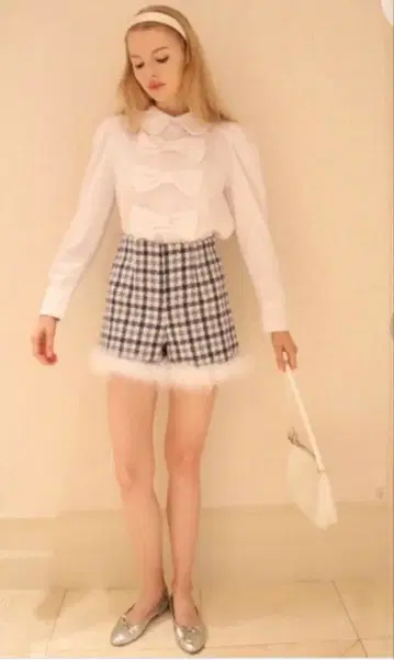 epine 체크 트위드 퍼 숏팬츠