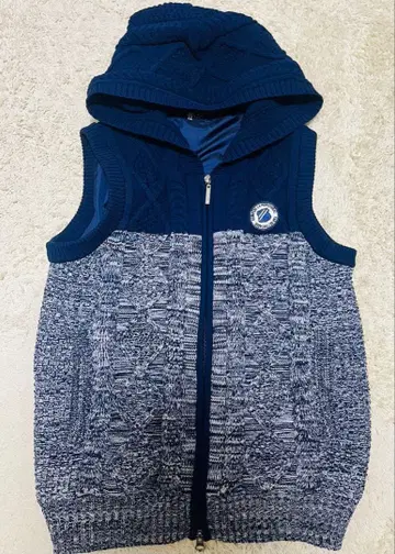 [새상품급] PAR72 후드 부착 니트 베스트 네이비 사이즈 M