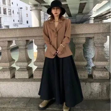 Ameri JACQUARD TUCK VOLUME SKIRT