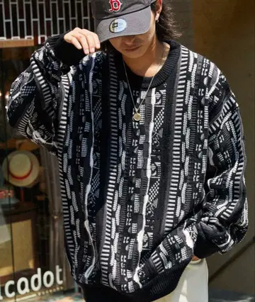 [새상품급] 빈티지 느낌 자카드 스트라이프 크루넥 풀오버 니트 M