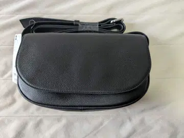 GU 블랙 숄더백 ONE SIZE