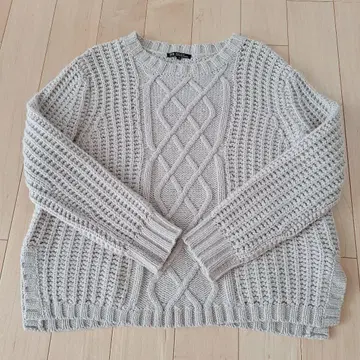 23구 알파카 혼방 케이블 니트 스웨터 베이지 38