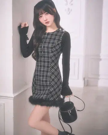 michellMacaron 트위드 체크 도킹 원피스 블랙