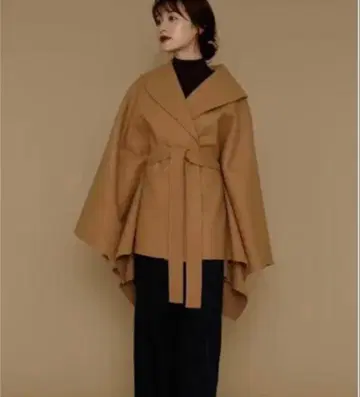 LOr 롤 불규칙 밑단 케이프 코트 카멜