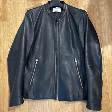 STUDIOUS 블랙 가죽 자켓 사이즈 1